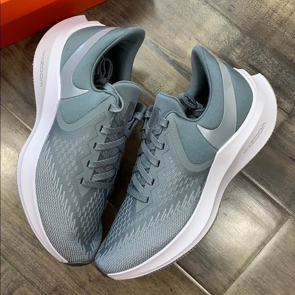 WMNS NIKE ZOOM WINFLI 6 cool grey/MTLC platinum - Picture 1 of 16